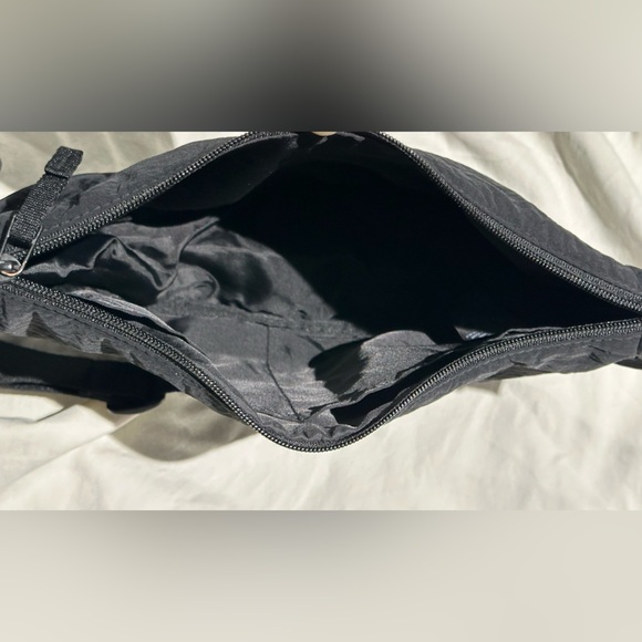 ⭐️Like New⭐️ Uniqlo: Mini Shoulder Bag - Picture 3 of 9